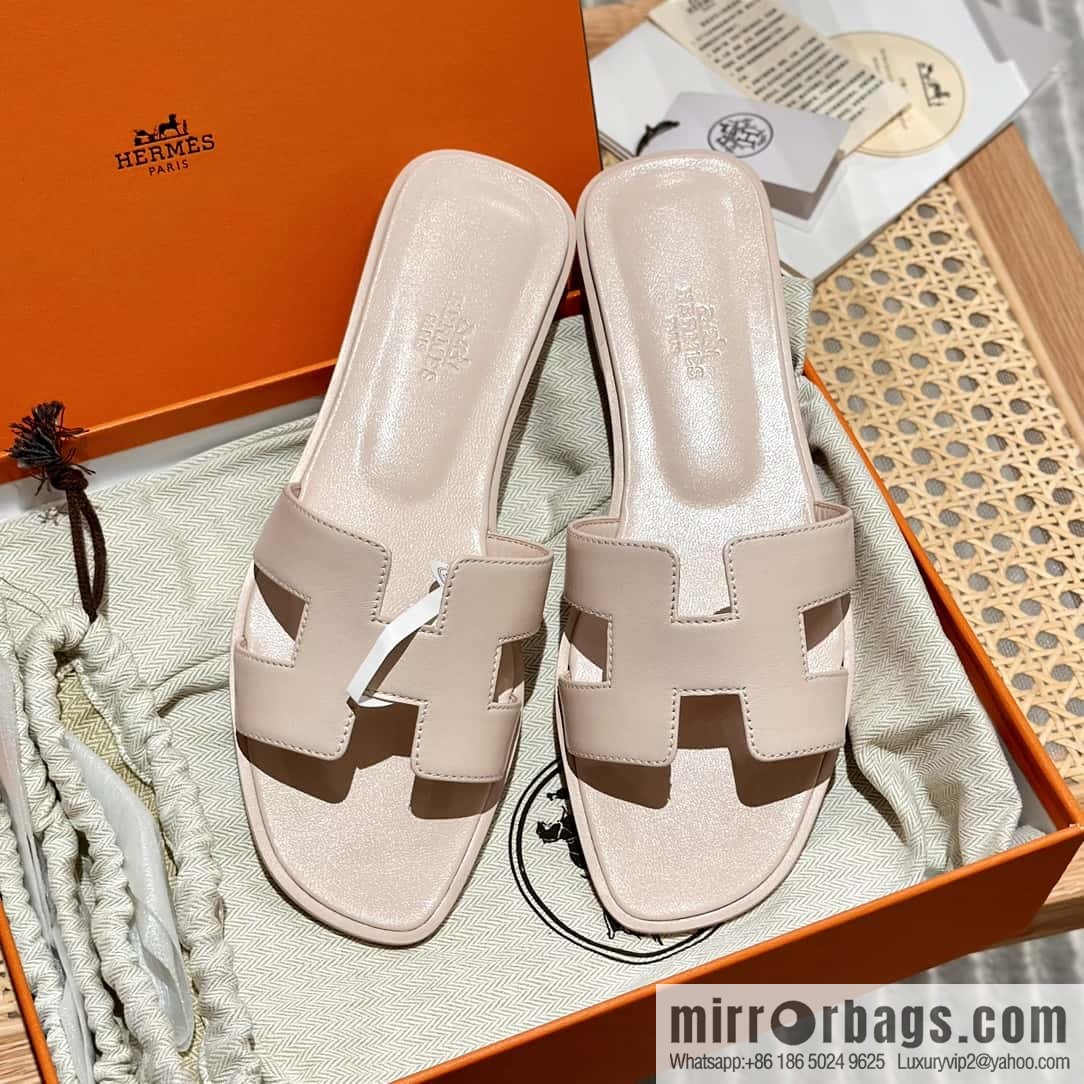 Hermès leather outsole H slippers, pink.
