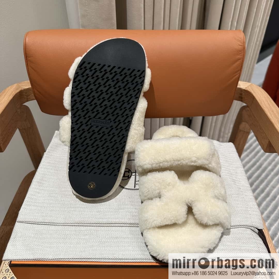 Hermès plush second uncle shoes Chypre sandals
