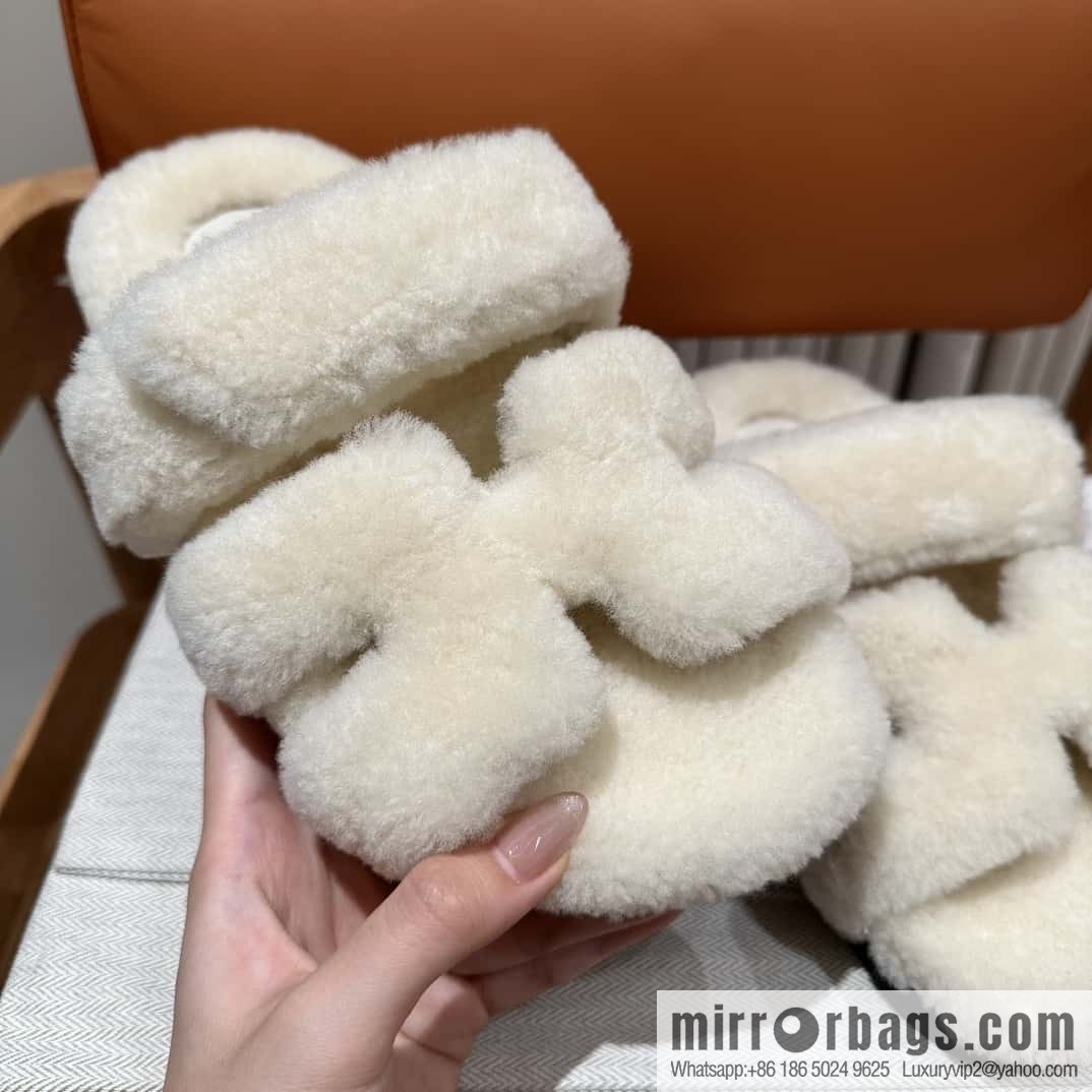 Hermès plush second uncle shoes Chypre sandals