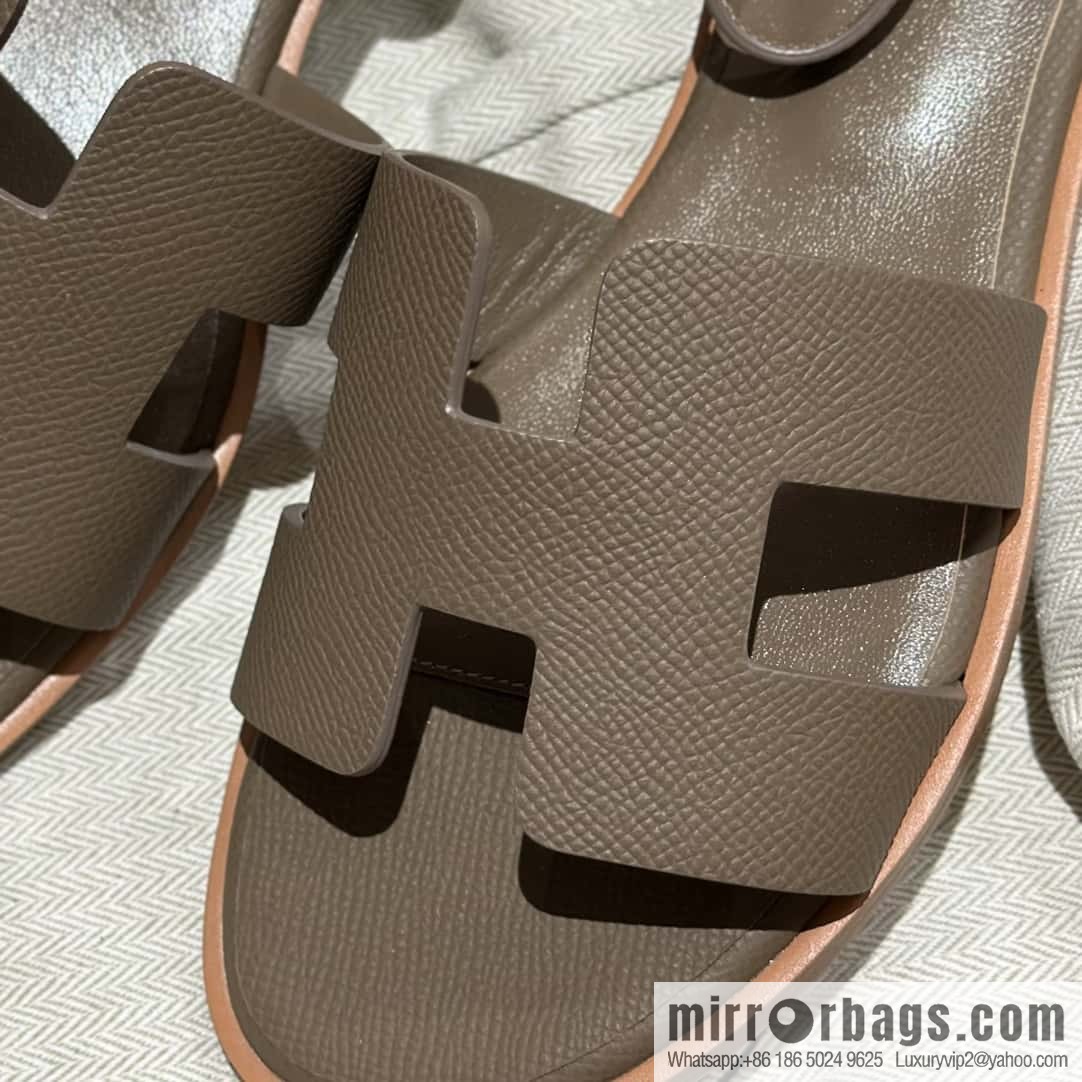 Hermès imported Italian cowhide, new small sandals