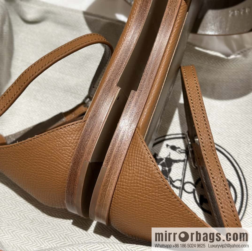 Hermès imported Italian cowhide, new small sandals