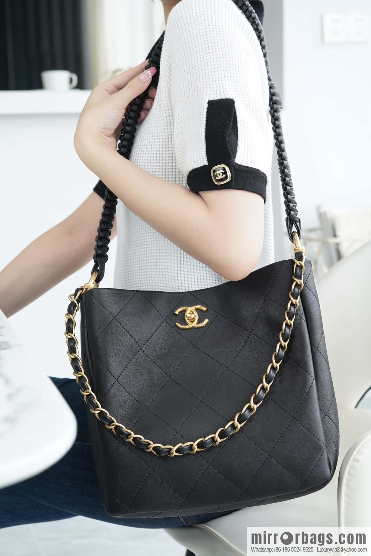 CHANEL 23A new HOBO hippie bag AS4210 black