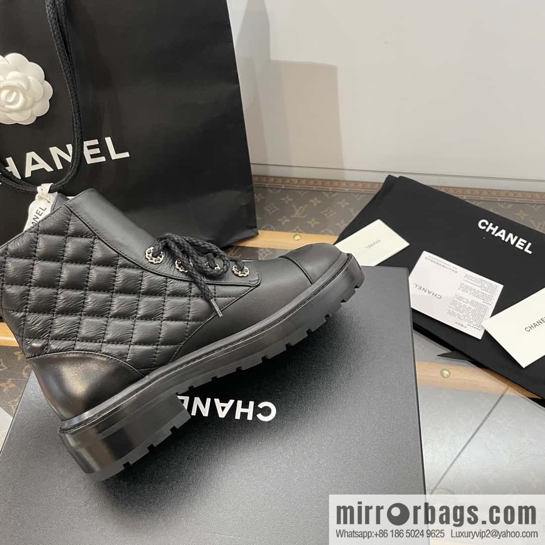 CHANEL Xiaoxiang autumn and winter classic diamond Martin boots