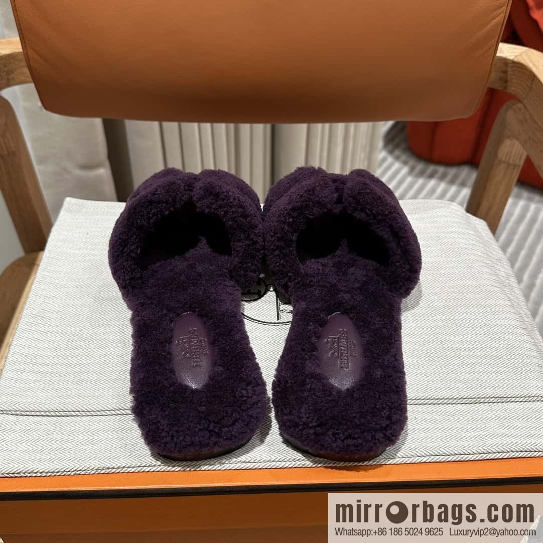 Hermès introduces new H slippers in autumn and winter, purple.