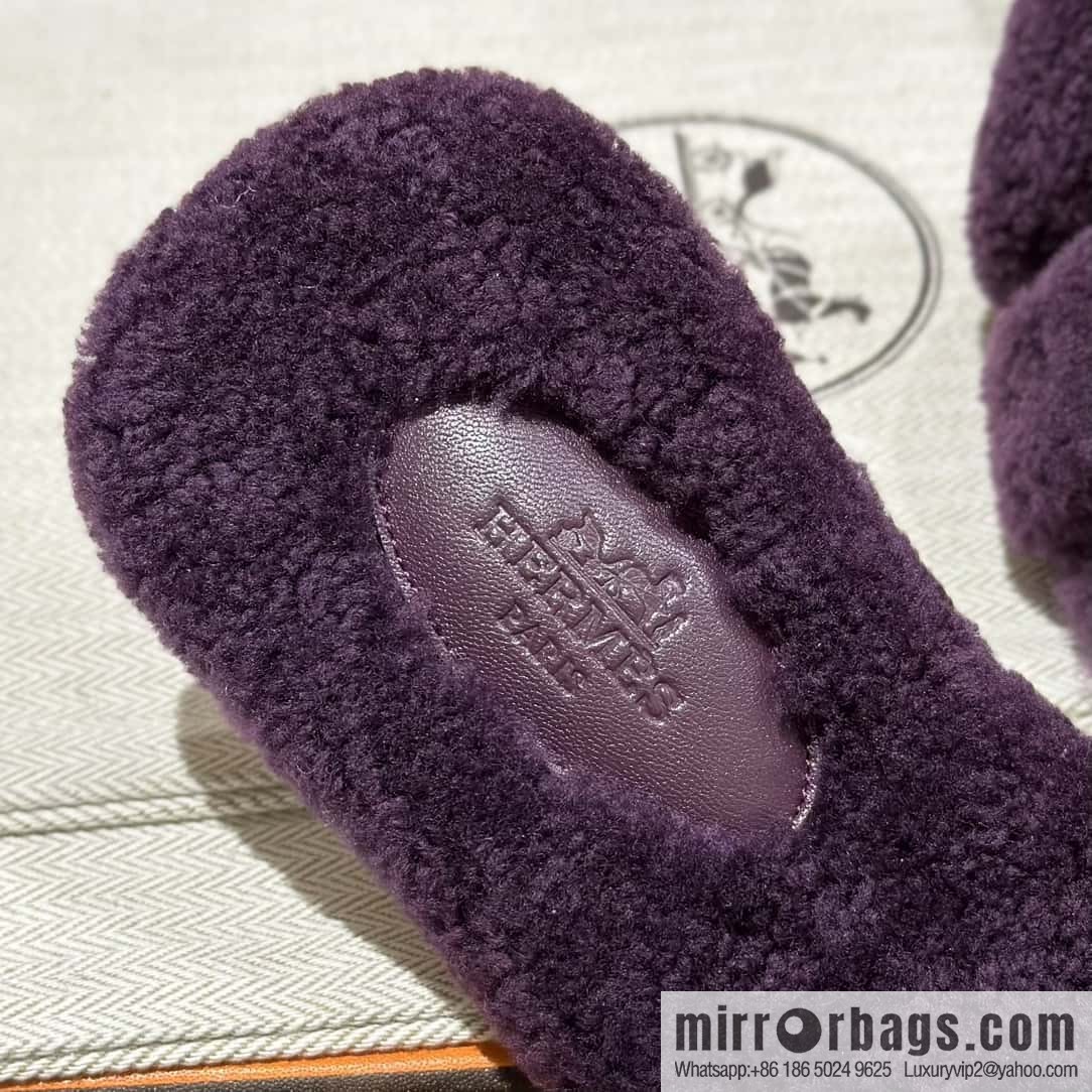 Hermès introduces new H slippers in autumn and winter, purple.