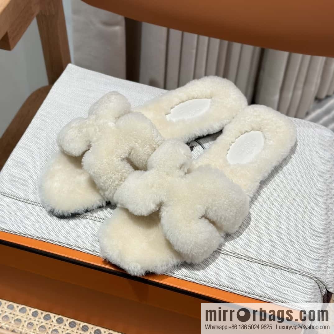Hermès Lamb Fur H Slippers