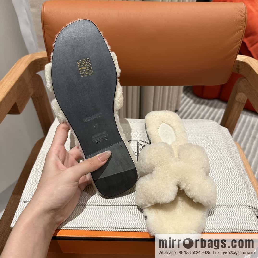 Hermès Lamb Fur H Slippers