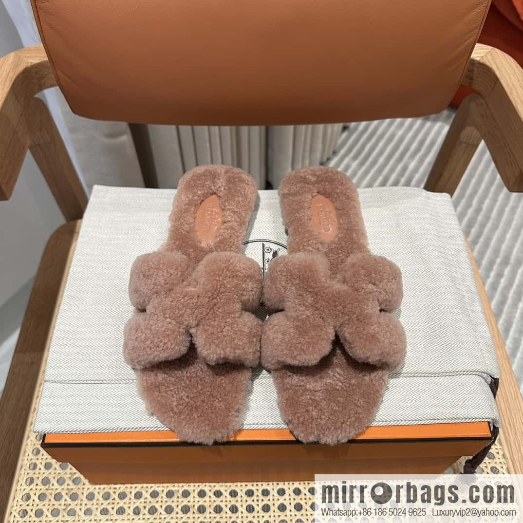 Hermès Lamb Fur H Slippers