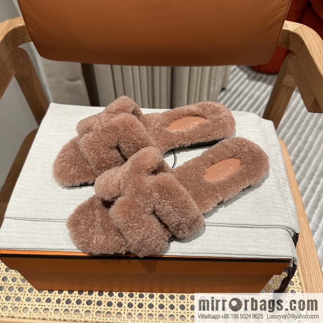Hermès Lamb Fur H Slippers
