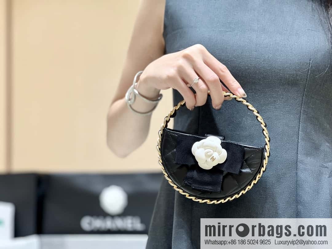 CHANEL 23K Camellia Hula Hoop AP3584