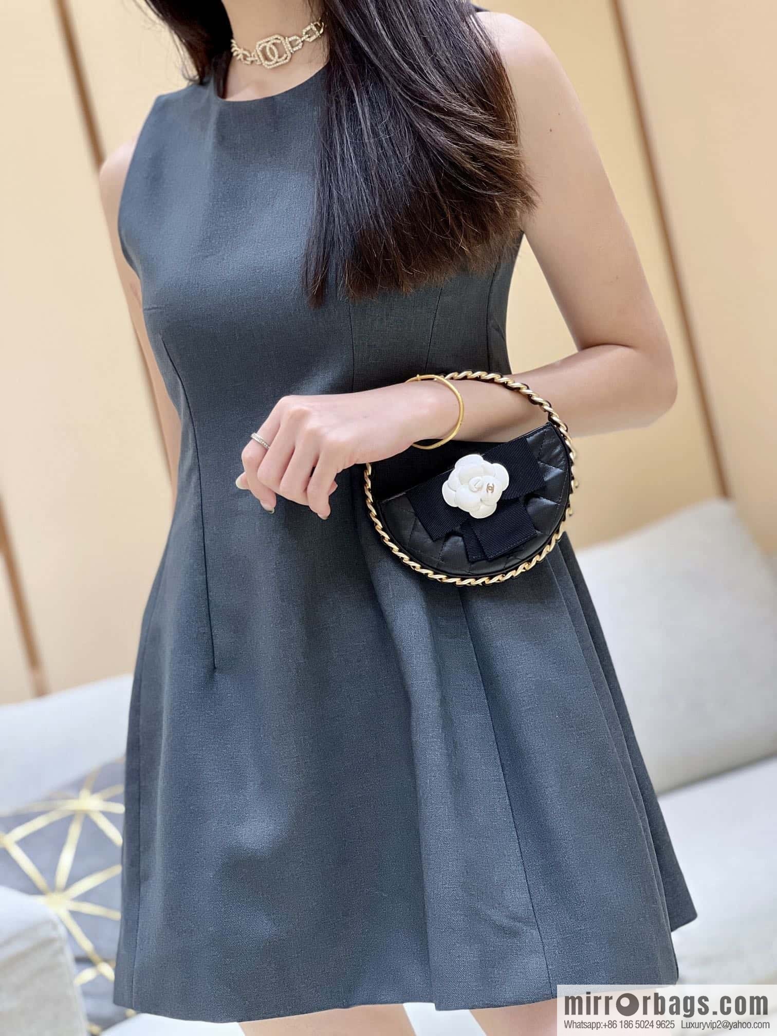 CHANEL 23K Camellia Hula Hoop AP3584