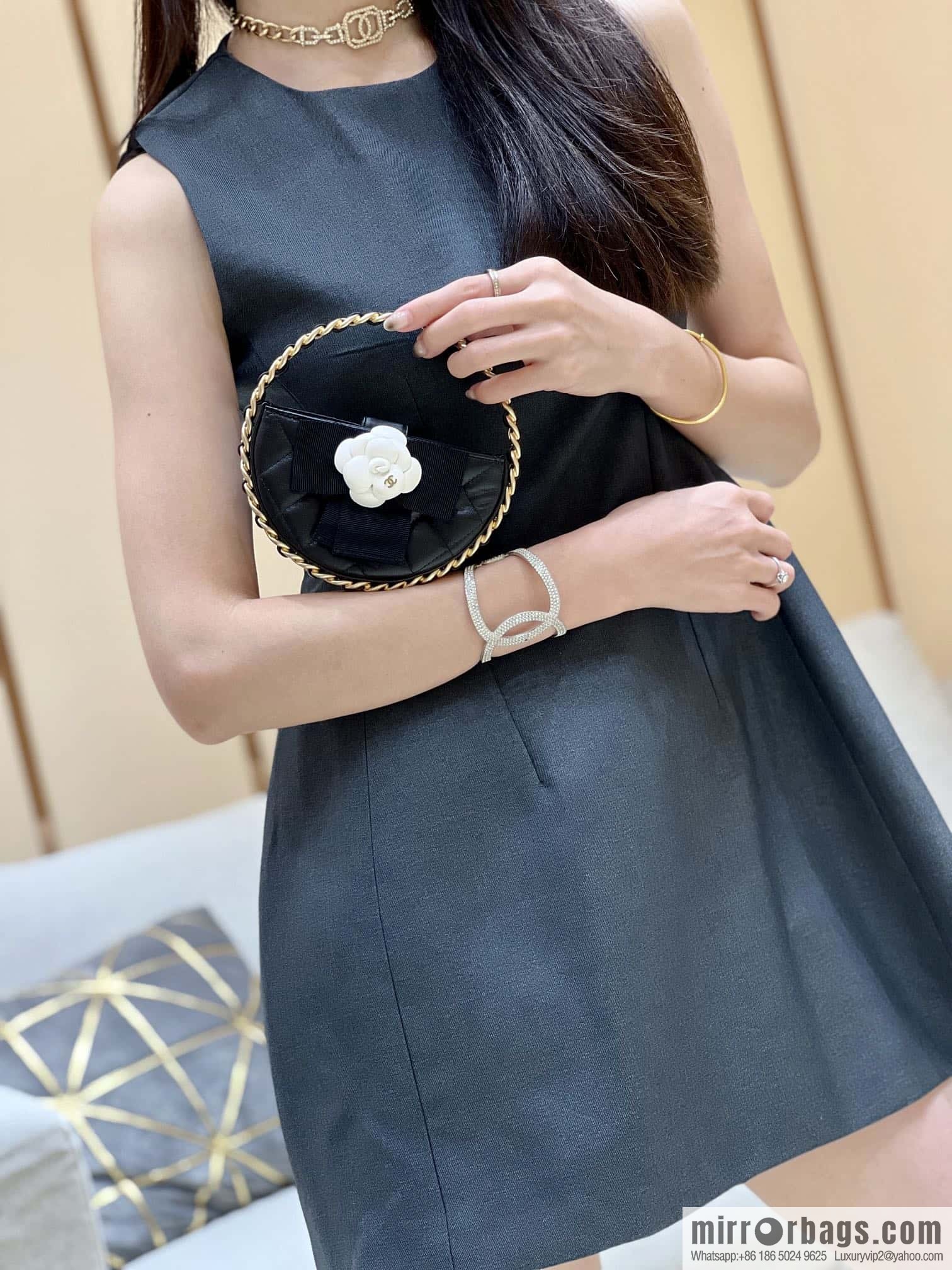 CHANEL 23K Camellia Hula Hoop AP3584