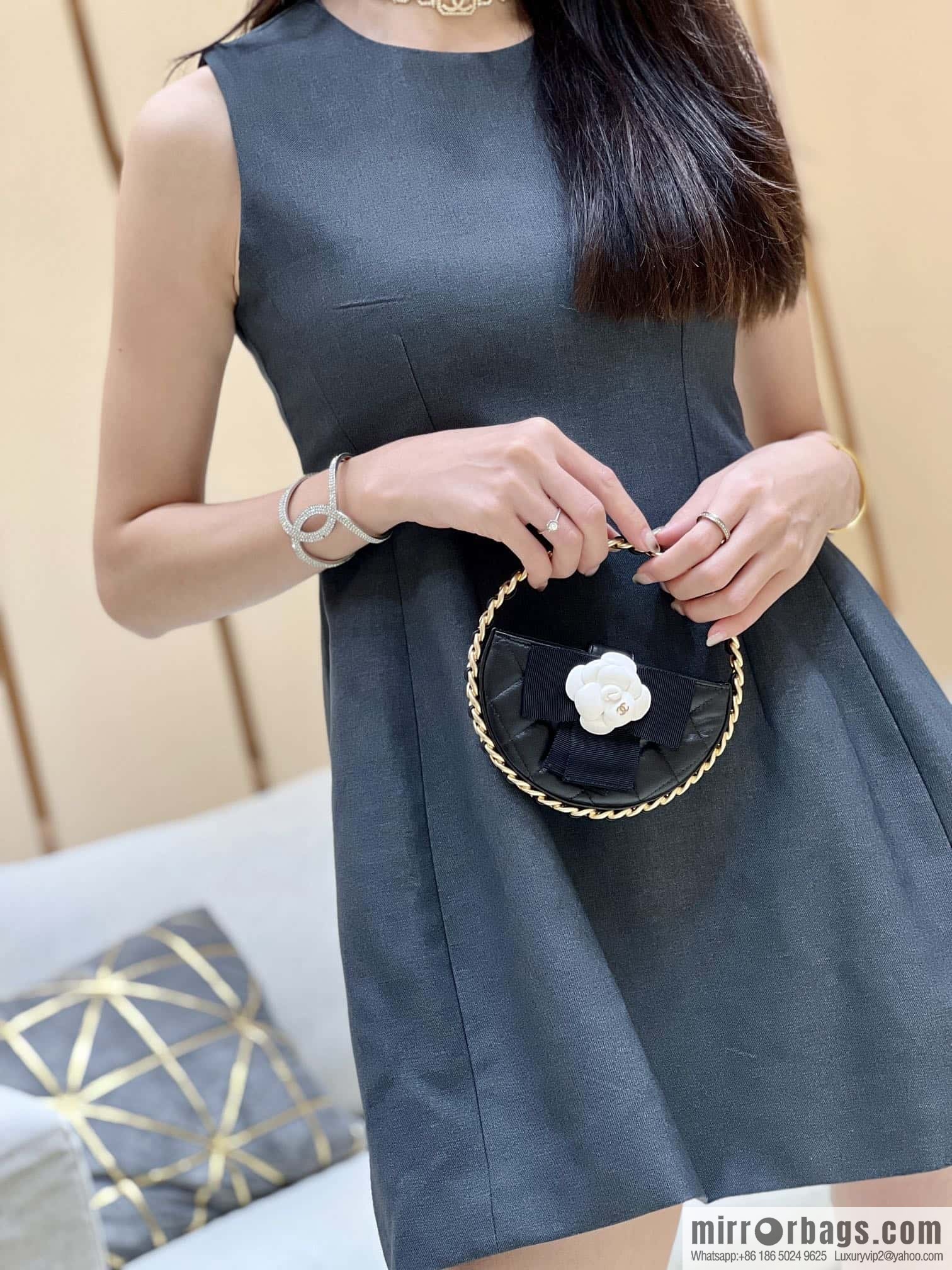 CHANEL 23K Camellia Hula Hoop AP3584