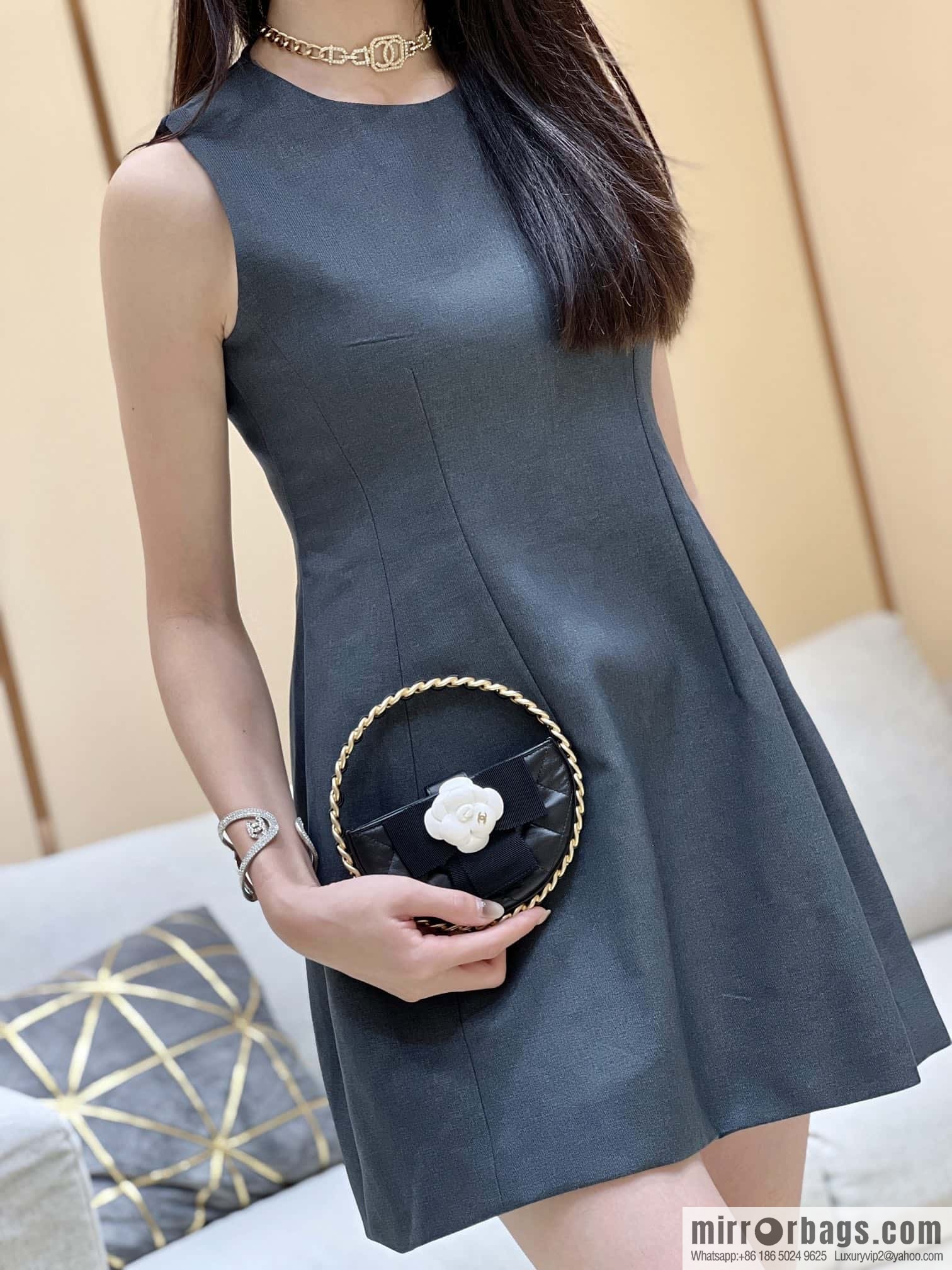 CHANEL 23K Camellia Hula Hoop AP3584