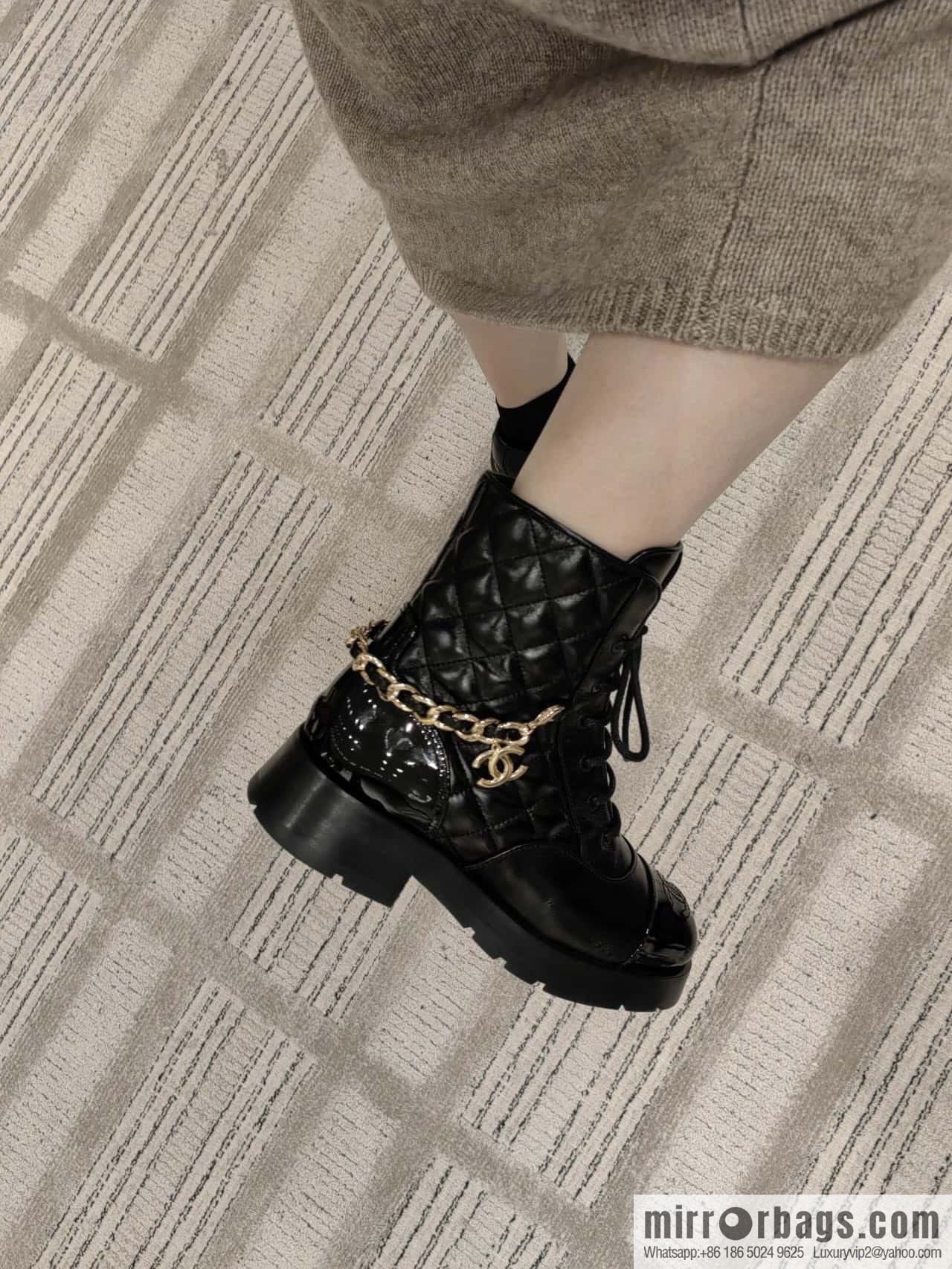 CHANEL Xiaoxiang Autumn and winter rhombus chain Martin boots