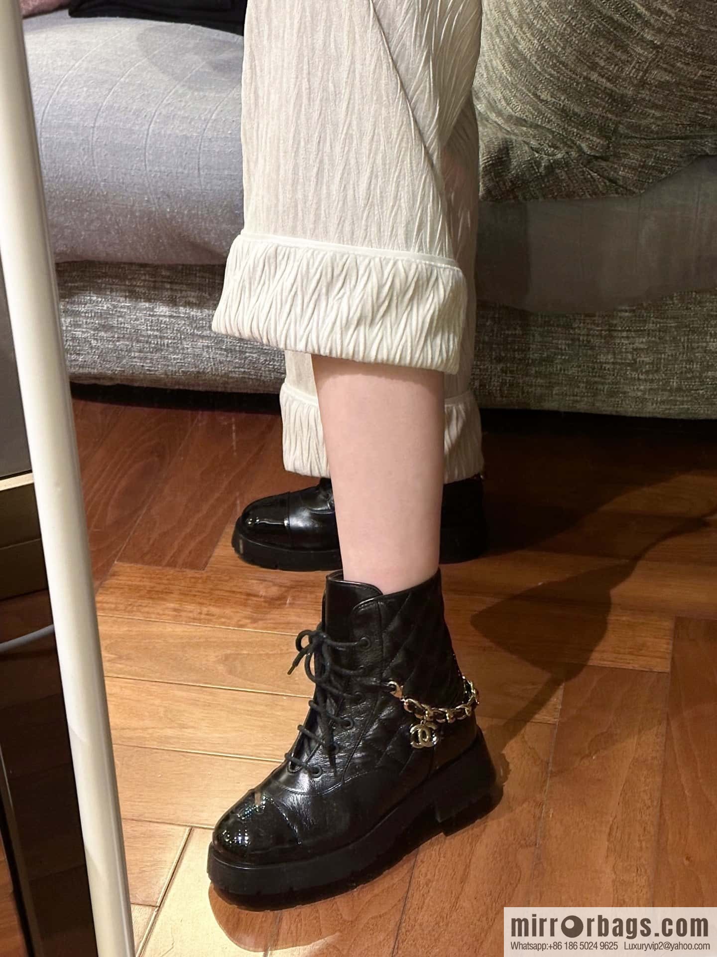 CHANEL Xiaoxiang Autumn and winter rhombus chain Martin boots