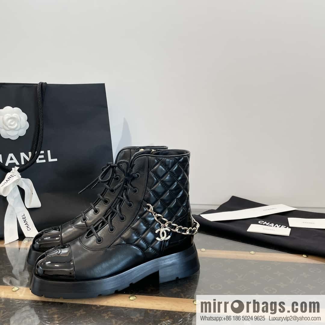 CHANEL Xiaoxiang Autumn and winter rhombus chain Martin boots