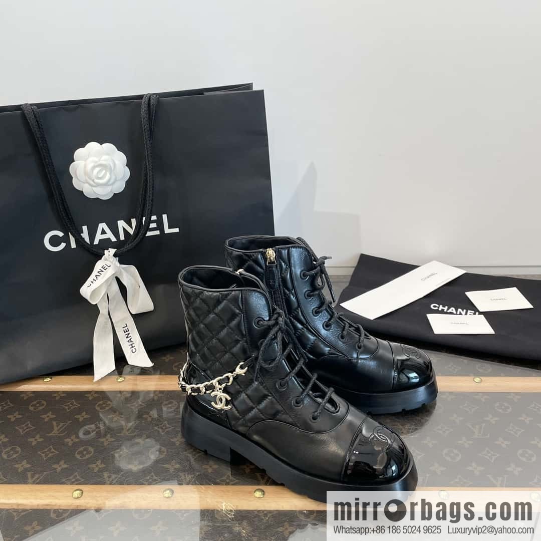 CHANEL Xiaoxiang Autumn and winter rhombus chain Martin boots