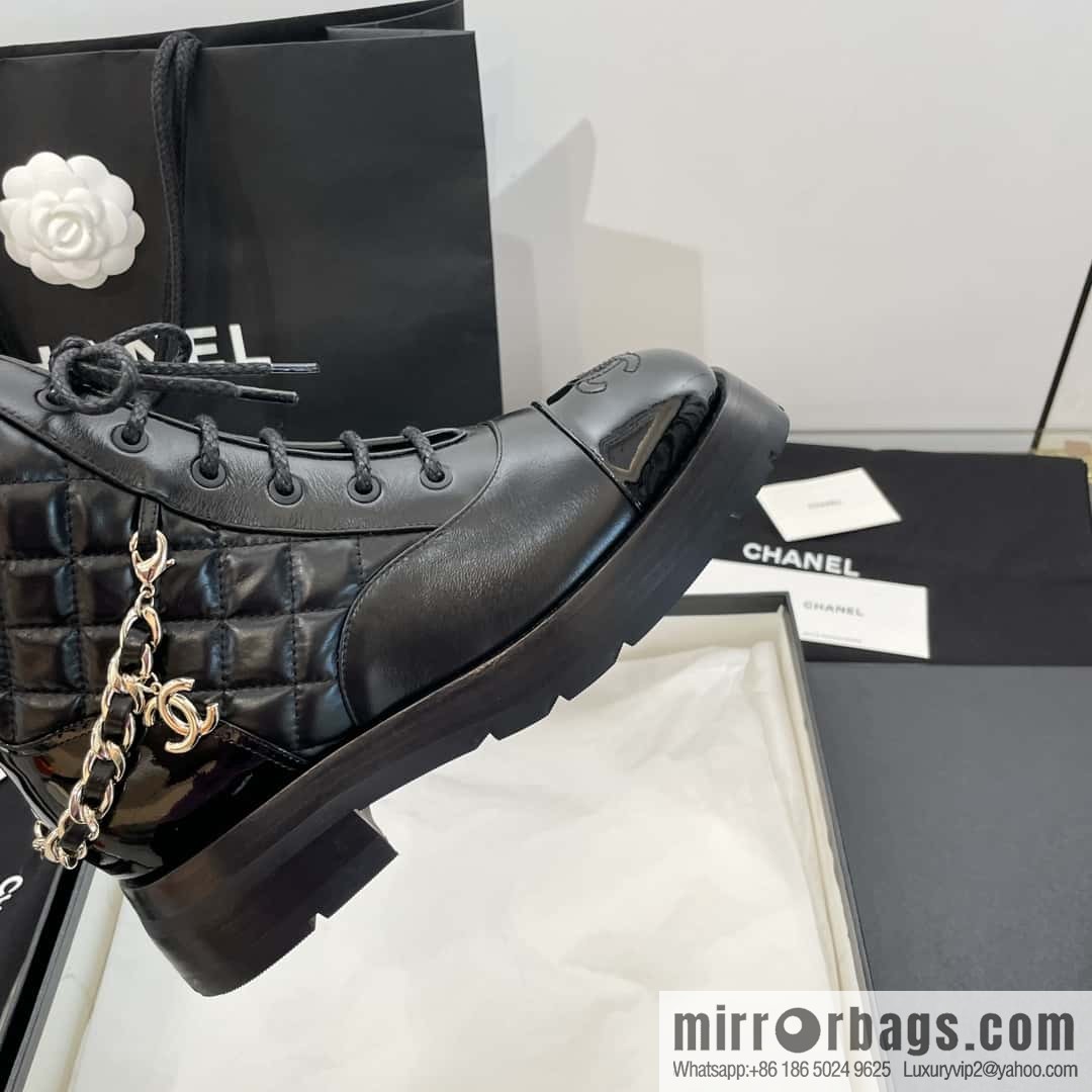 CHANEL Xiaoxiang Autumn and winter rhombus chain Martin boots