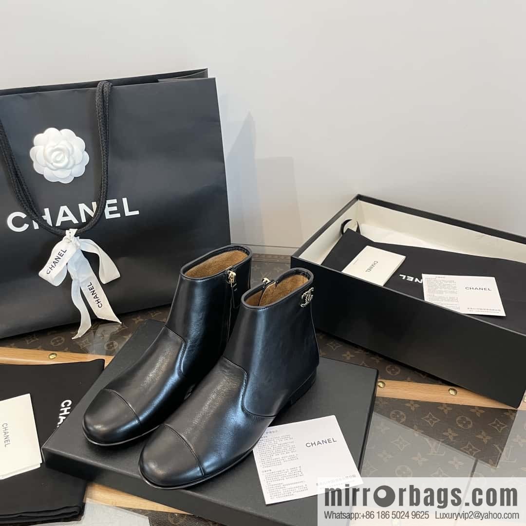 CHANEL Xiaoxiang Chelsea Boots