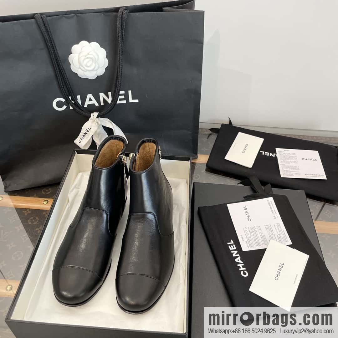 CHANEL Xiaoxiang Chelsea Boots