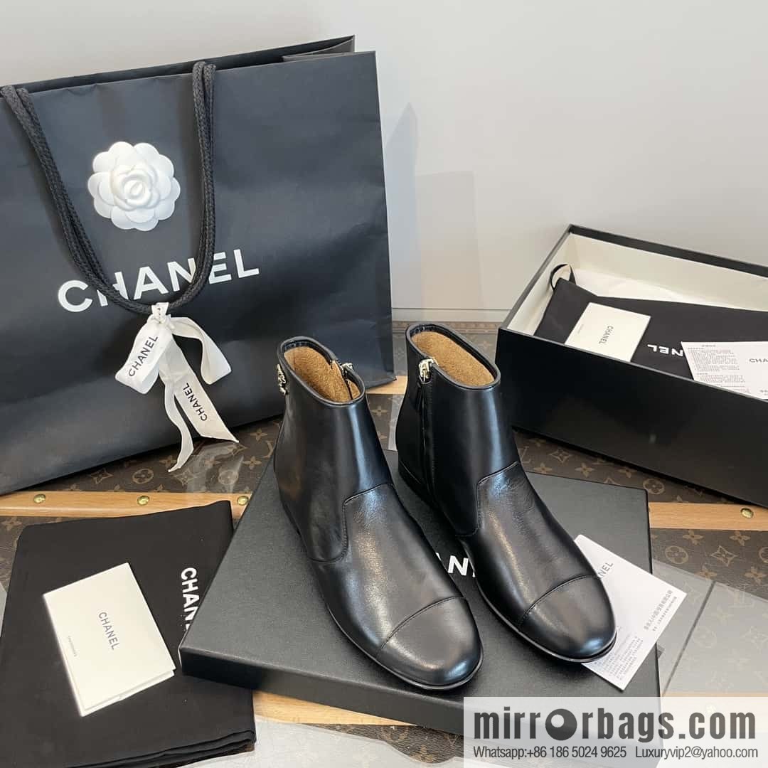 CHANEL Xiaoxiang Chelsea Boots