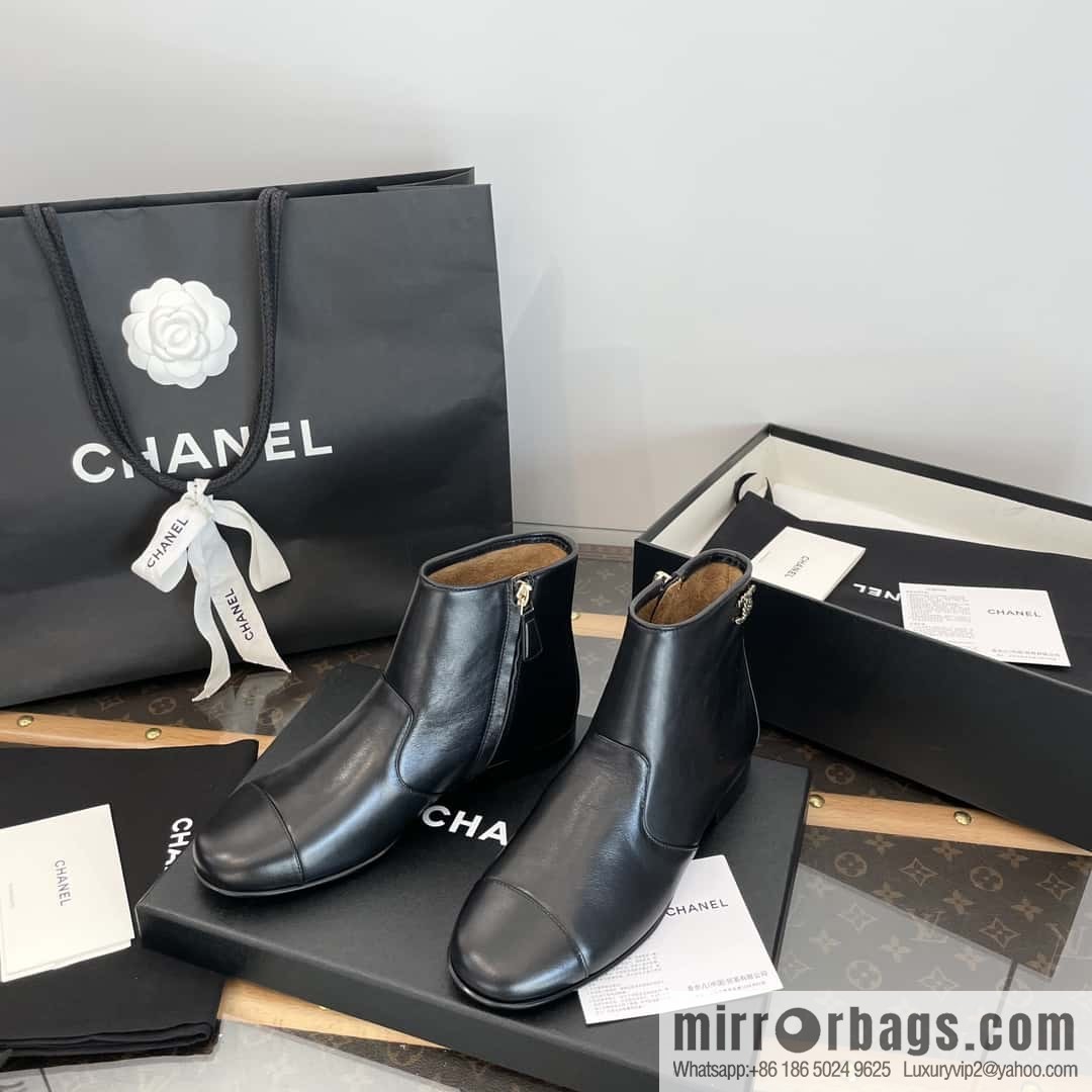 CHANEL Xiaoxiang Chelsea Boots