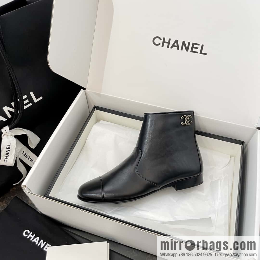 CHANEL Xiaoxiang Chelsea Boots