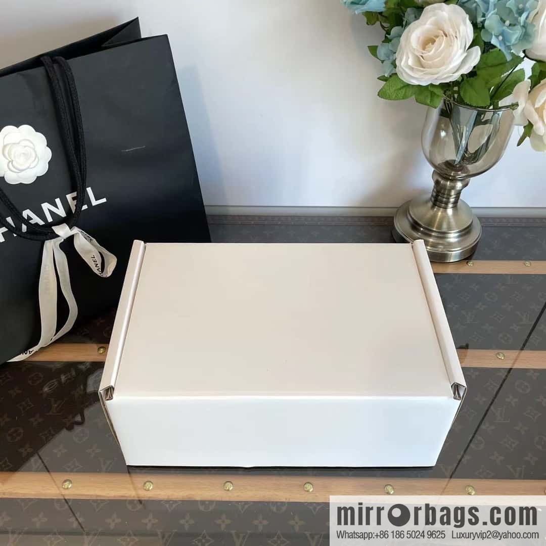 CHANEL Xiaoxiang Chelsea Boots