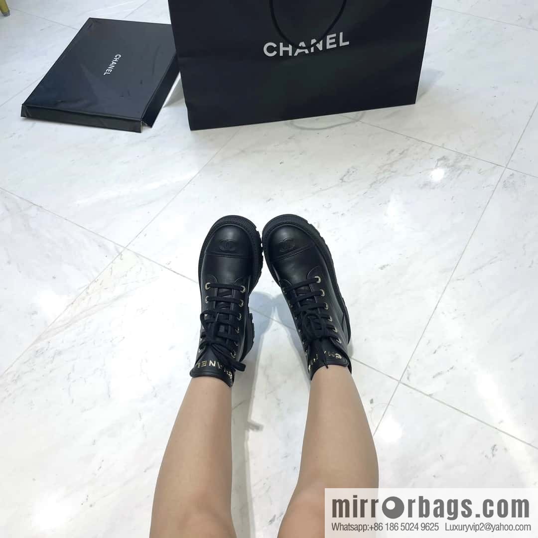 CHANEL Xiaoxiang thick-soled lace-up Martin booties