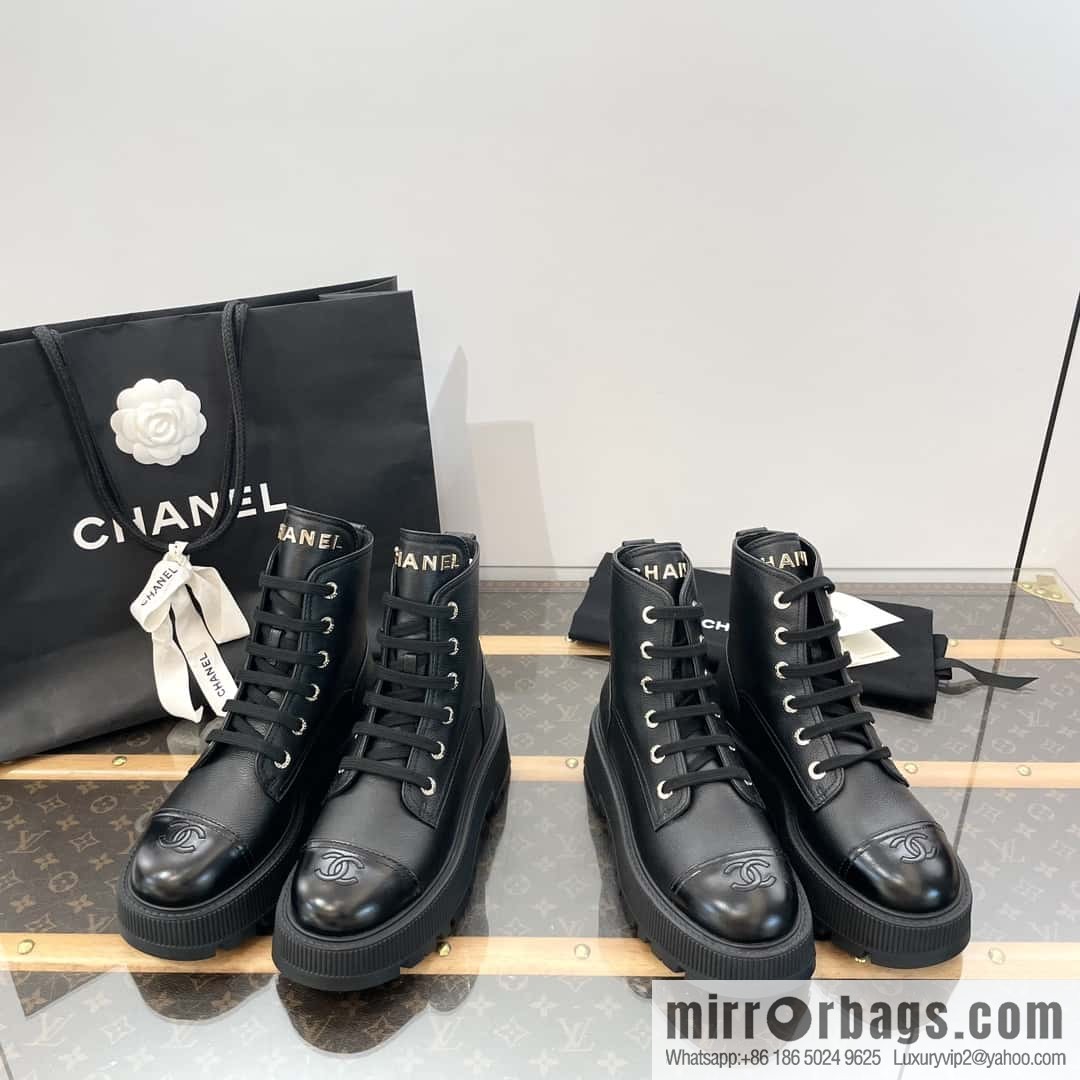 CHANEL Xiaoxiang thick-soled lace-up Martin booties
