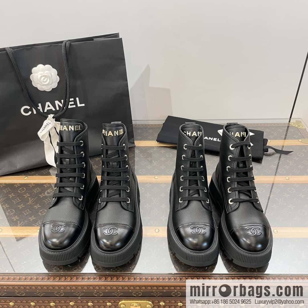 CHANEL Xiaoxiang thick-soled lace-up Martin booties