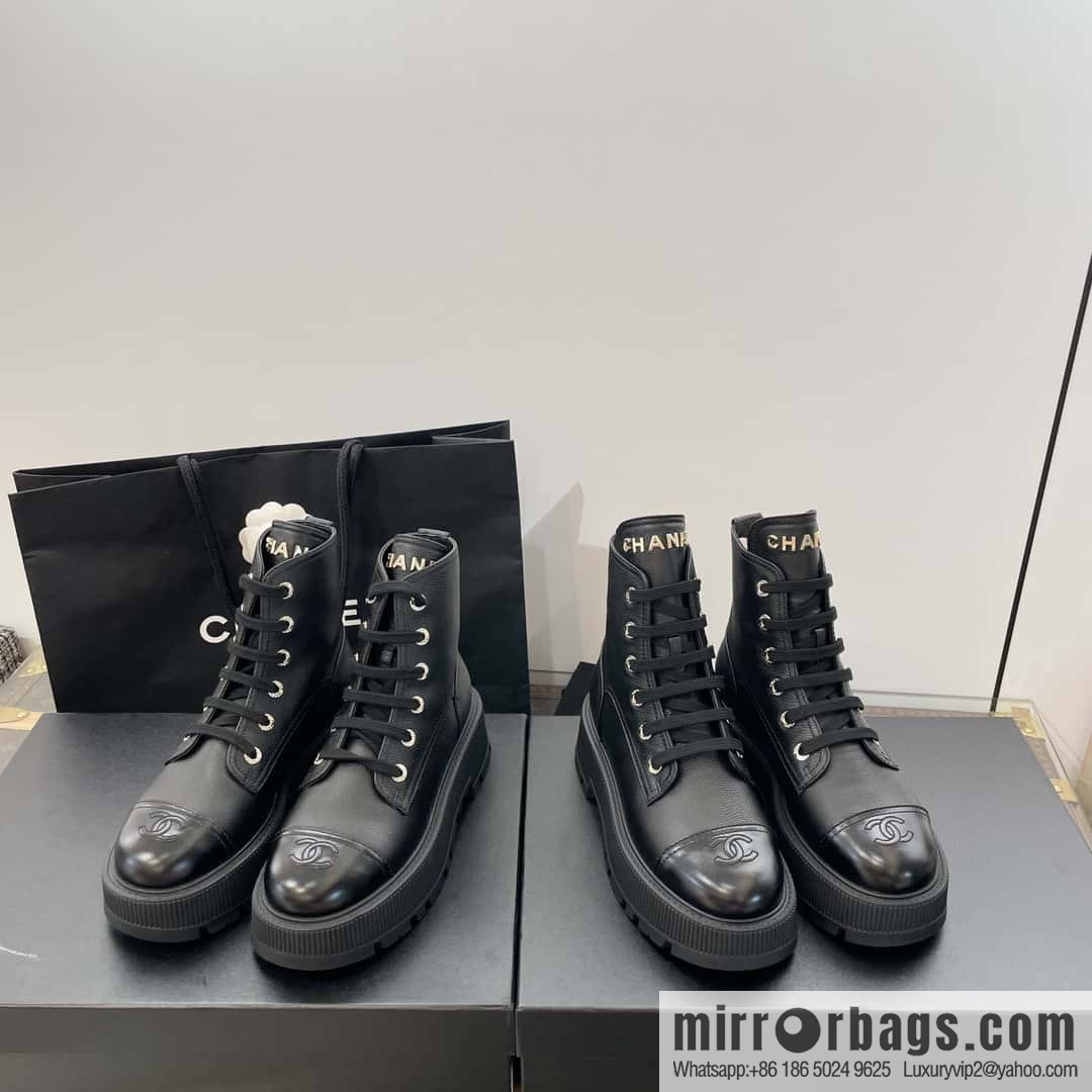 CHANEL Xiaoxiang thick-soled lace-up Martin booties