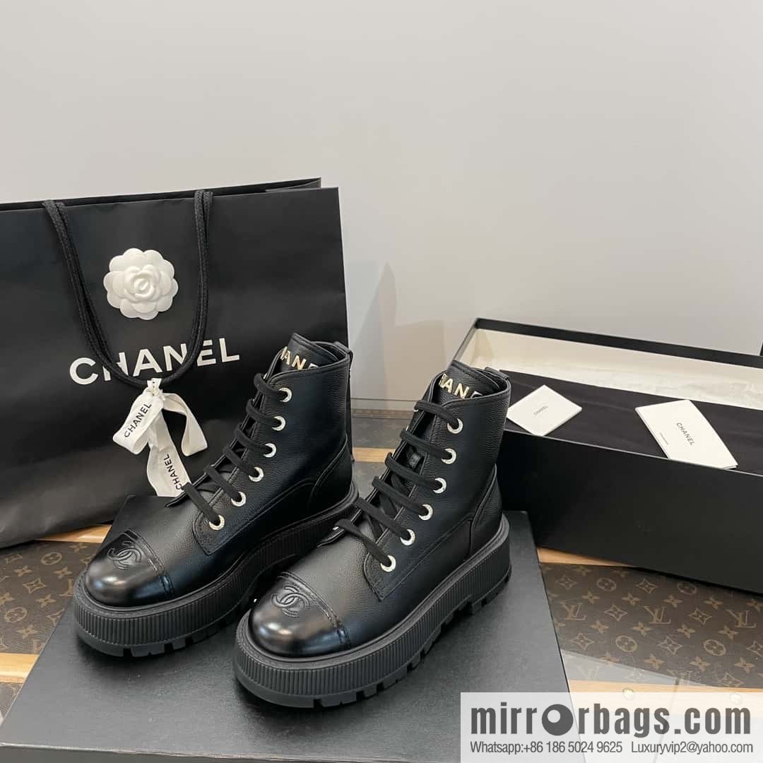 CHANEL Xiaoxiang thick-soled lace-up Martin booties