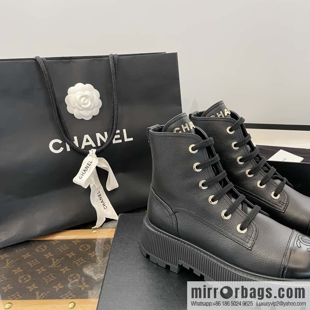 CHANEL Xiaoxiang thick-soled lace-up Martin booties