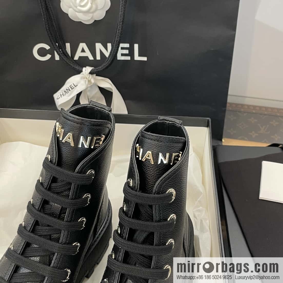 CHANEL Xiaoxiang thick-soled lace-up Martin booties
