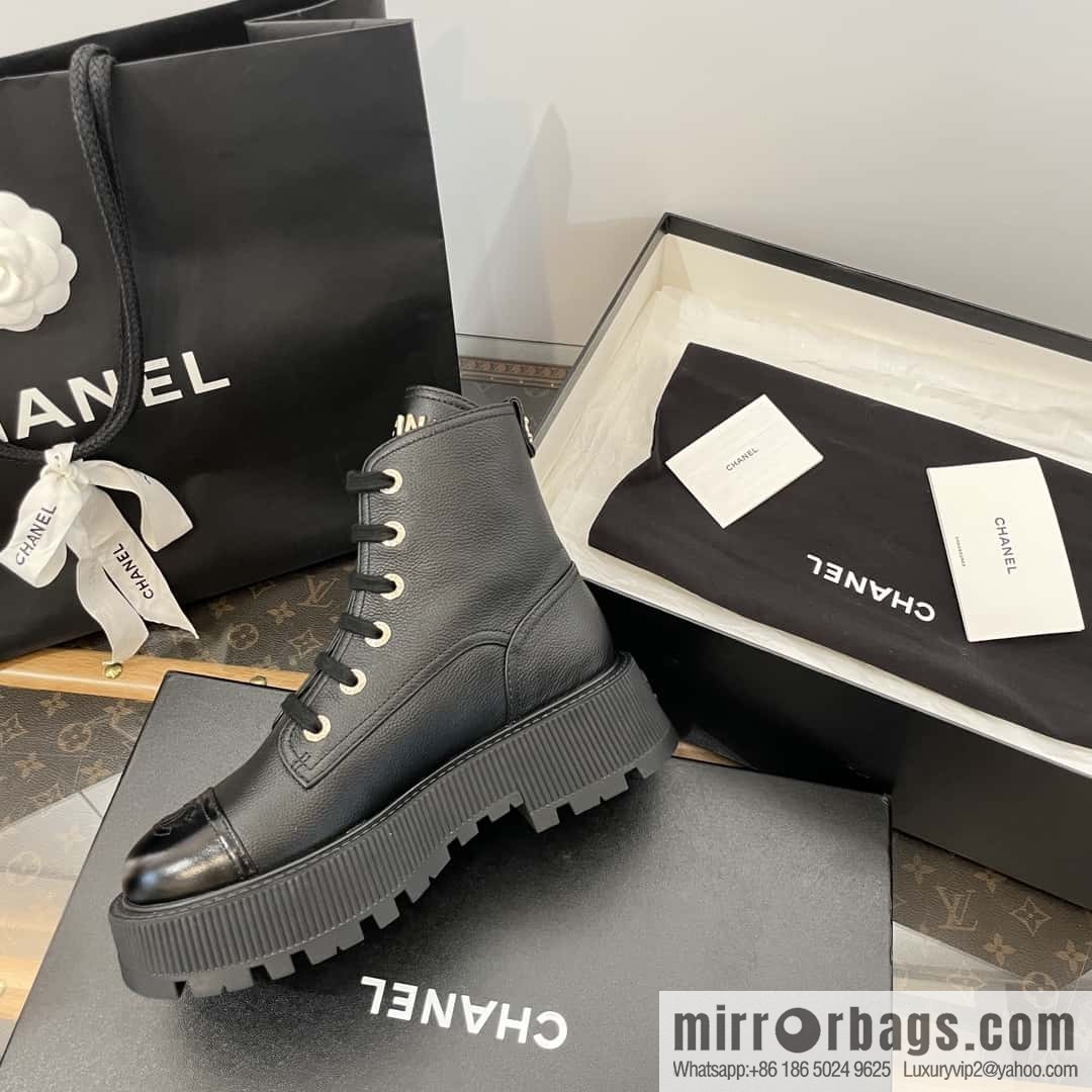 CHANEL Xiaoxiang thick-soled lace-up Martin booties