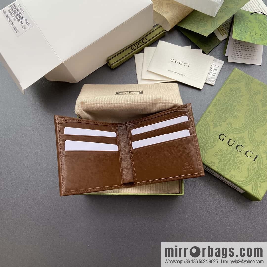GUCCI interlocking double G wallet model number 671652 92TCG 8563