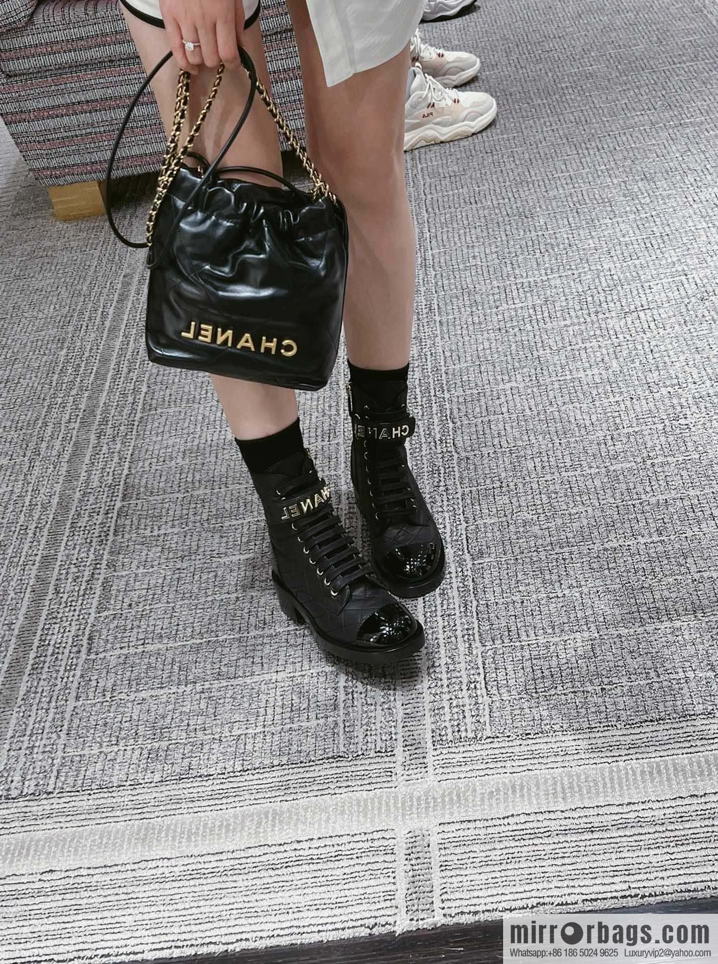 CHANEL Xiaoxiang rhombus letter side zipper locomotive short boots