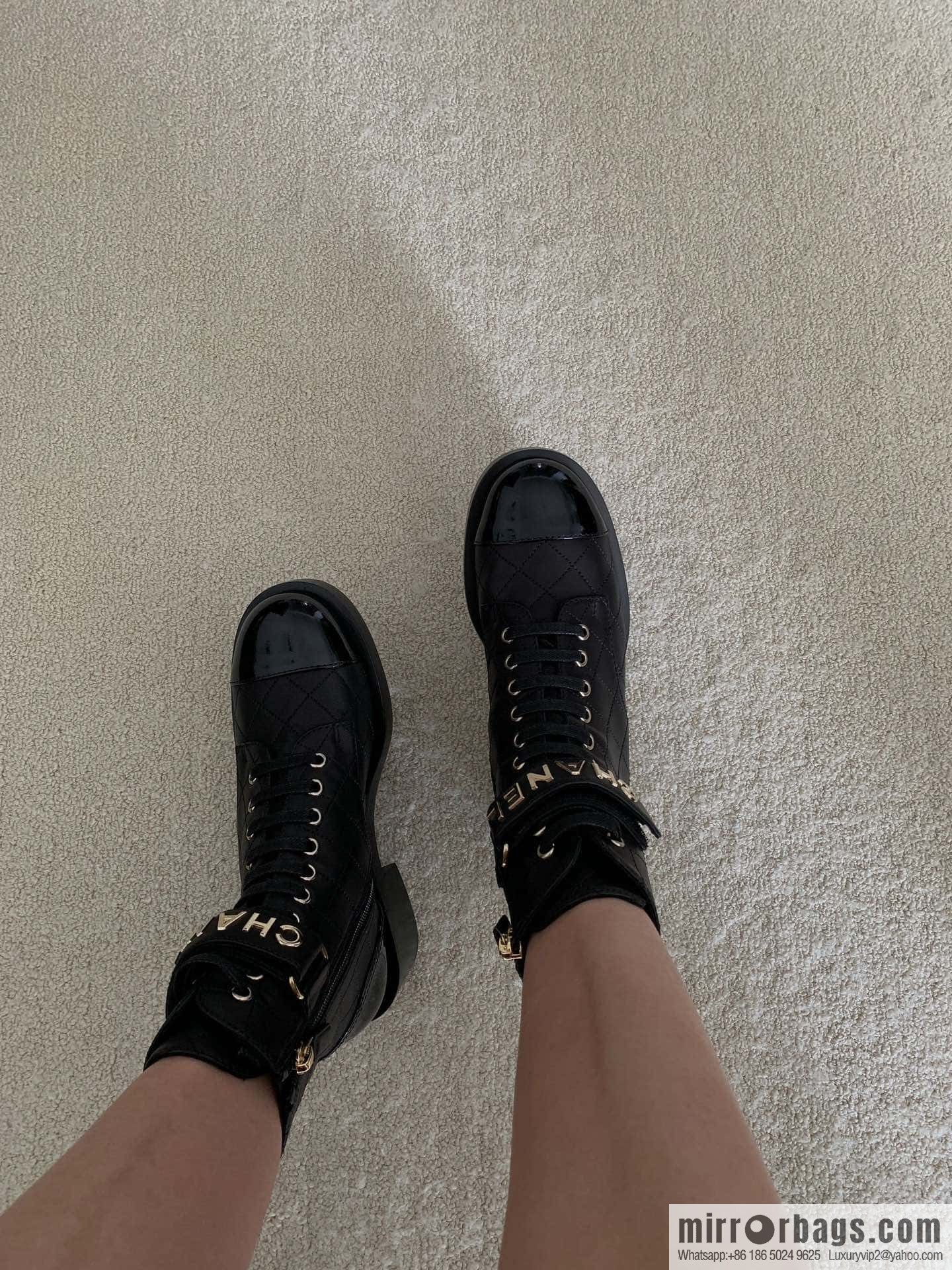 CHANEL Xiaoxiang rhombus letter side zipper locomotive short boots
