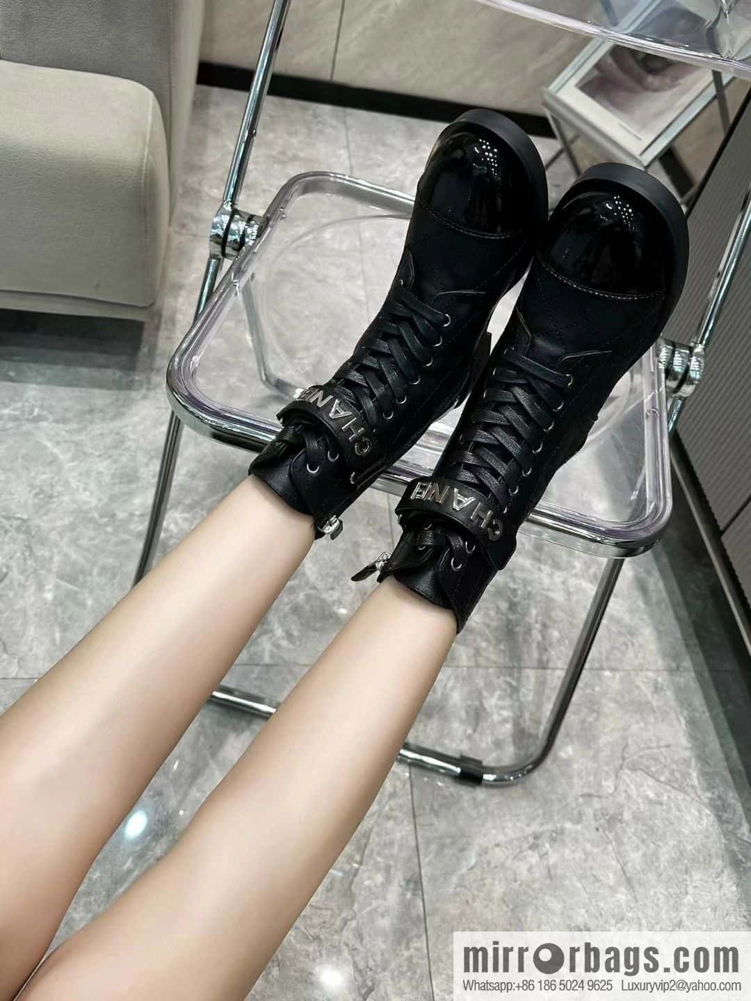 CHANEL Xiaoxiang rhombus letter side zipper locomotive short boots
