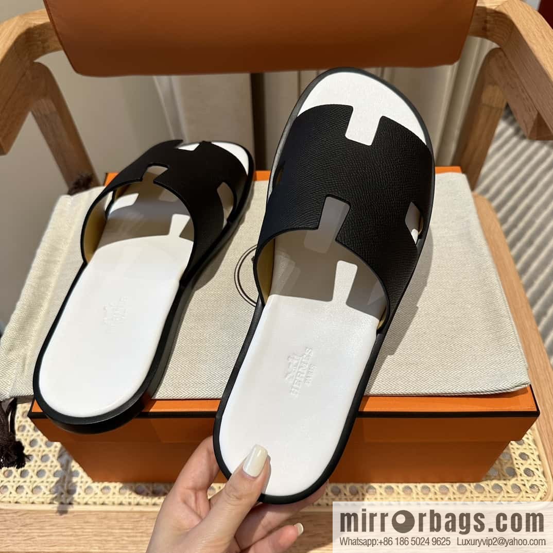 Hermès Men's Slippers