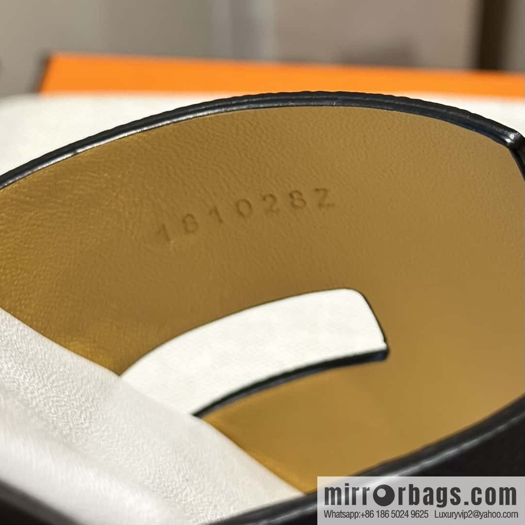 Hermès Men's Slippers