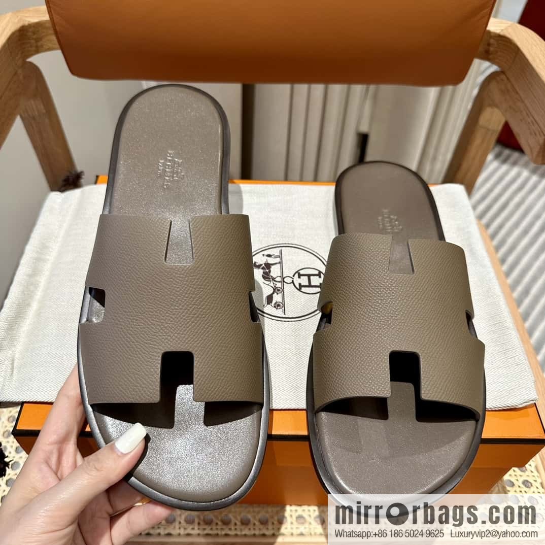 Hermès Men's Slippers