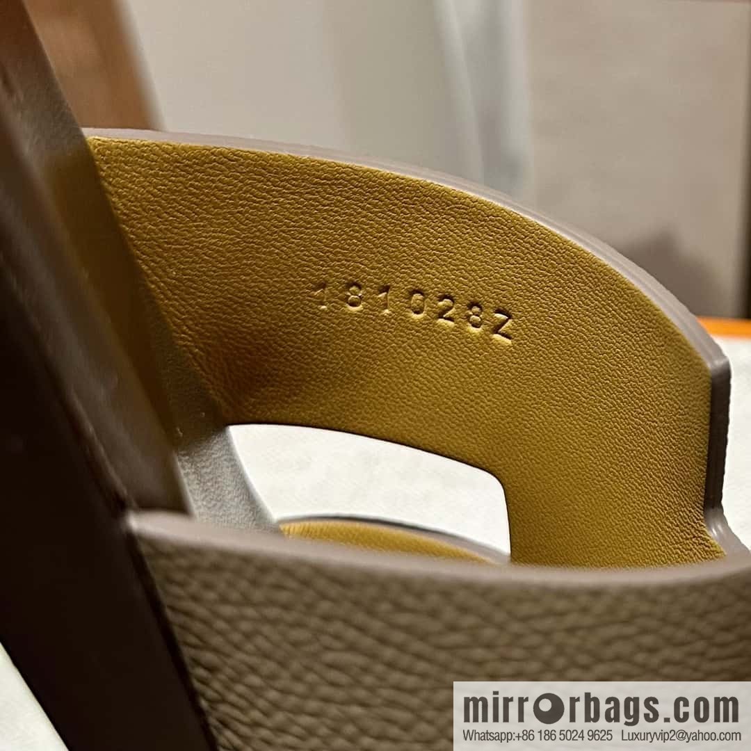 Hermès Men's Slippers