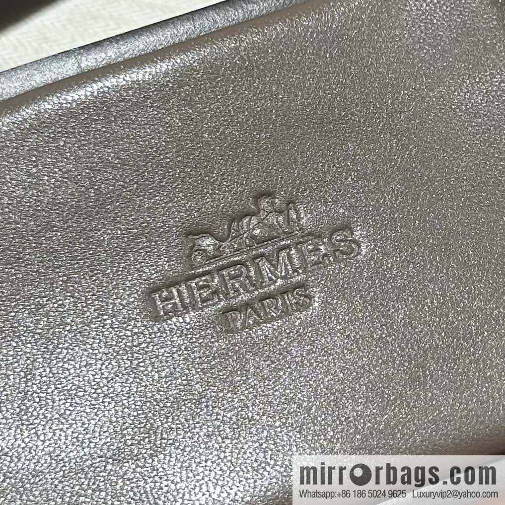 Hermès Men's Slippers