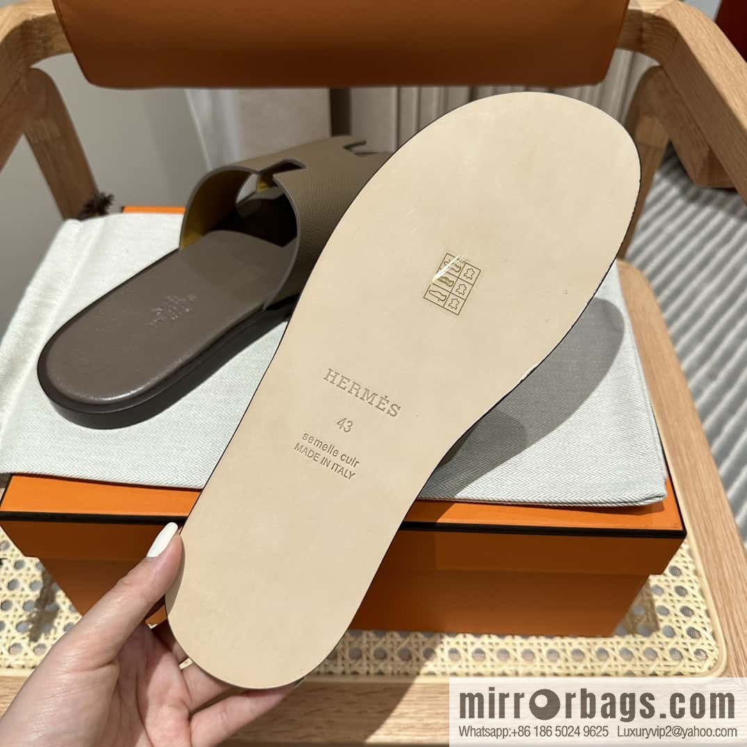 Hermès Men's Slippers