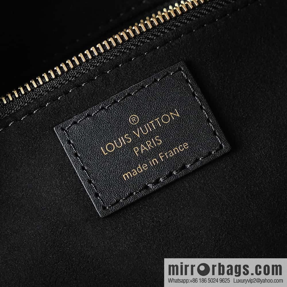 LV M45571 Petite Malle Souple Bag