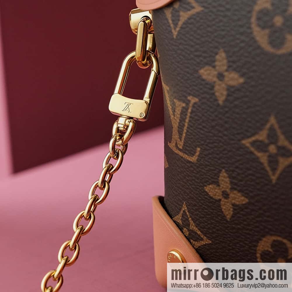 LV M45531 Petite Malle Souple Bag