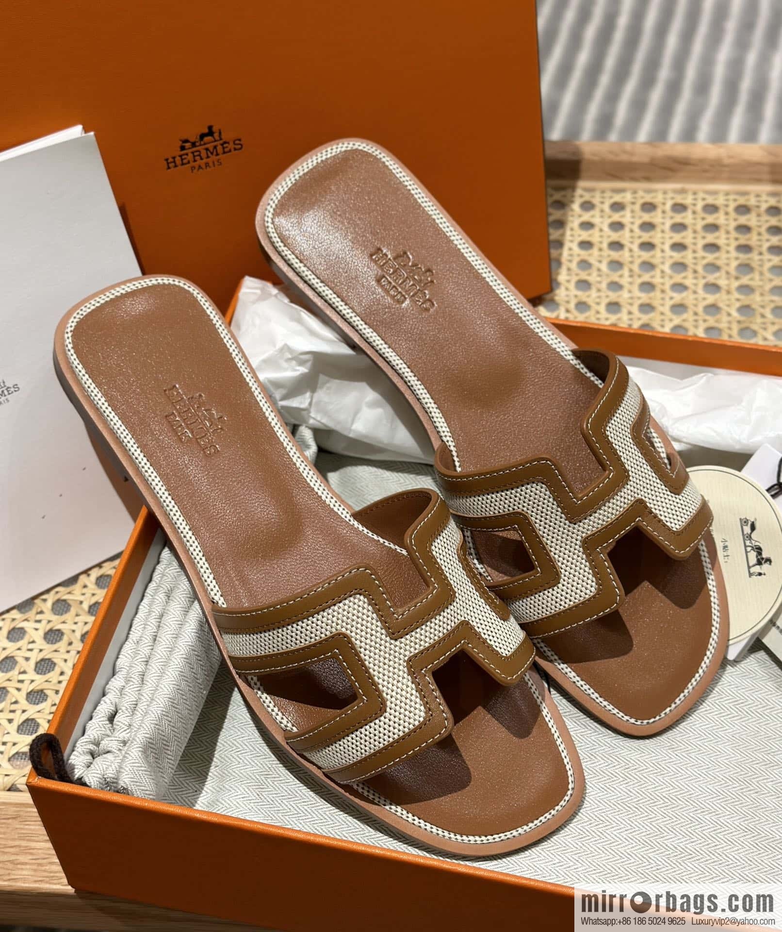 Hermes Hermes, canvas leather H slippers